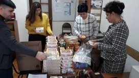 Более 250 коробок с продуктами питания и товарами первой необходимости собрали и отправили в зону СВО сотрудники избирательной комиссии Северной Осетии