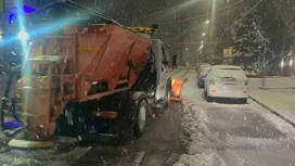 В Сочи за сутки израсходовали почти 20 тонн противогололедных материалов