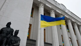 Рада только со второго раза поддержала продолжение Зеленским своих полномочий