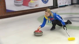 Das Frauenteam der Region im Curling bereitet sich auf die Teilnahme an der russischen Meisterschaft für Sportler mit Hörverlust vor.