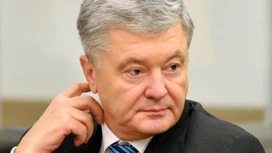 Порошенко призвал НАТО вспомнить уроки холодной войны для Украины