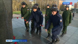 В Новгородском Зале воинской славы  торжественно проводили  на военную службу очередную группу призывников