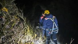 À Anapa, des adolescents ont été sauvés après être restés bloqués sur une montagne.