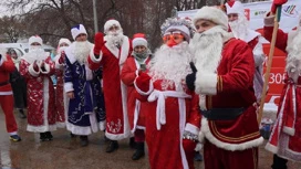 Новогодний тематический забег прошел в центре Тюмени