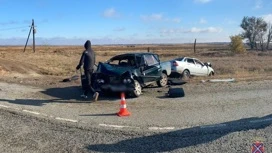 Двое погибших, восемь пострадавших: две машины попали в ДТП под Волгоградом