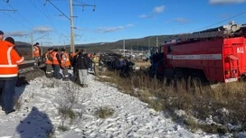 Микроавтобус попал под пассажирский поезд в Иркутской области, есть погибший