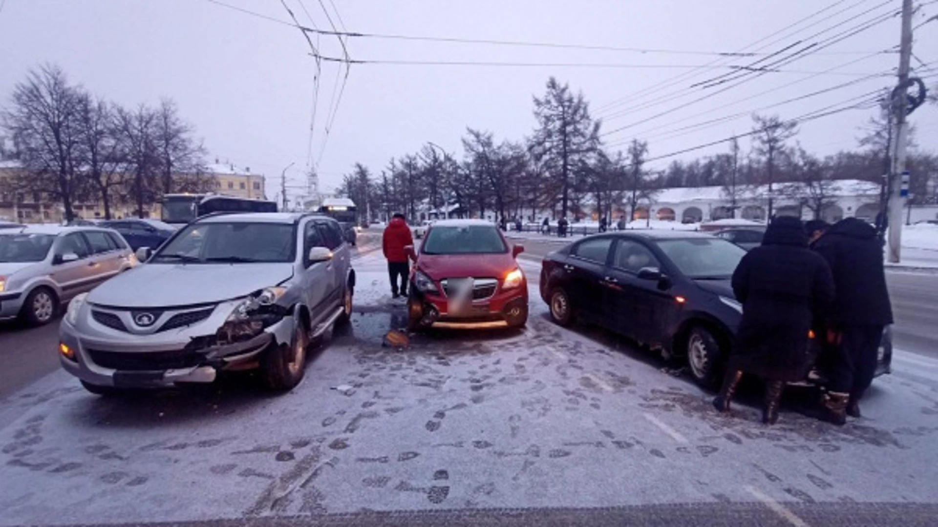 Неуступчивость автоледи спровоцировала ДТП в центре Костромы