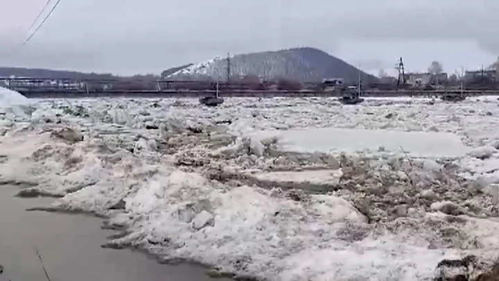 Tempo 24 Ural flood minaccia le città della regione