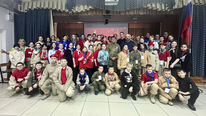 Vesti - Amur Region Veteran of the SVO after demobilization engaged in patriotic education of Amur schoolchildren