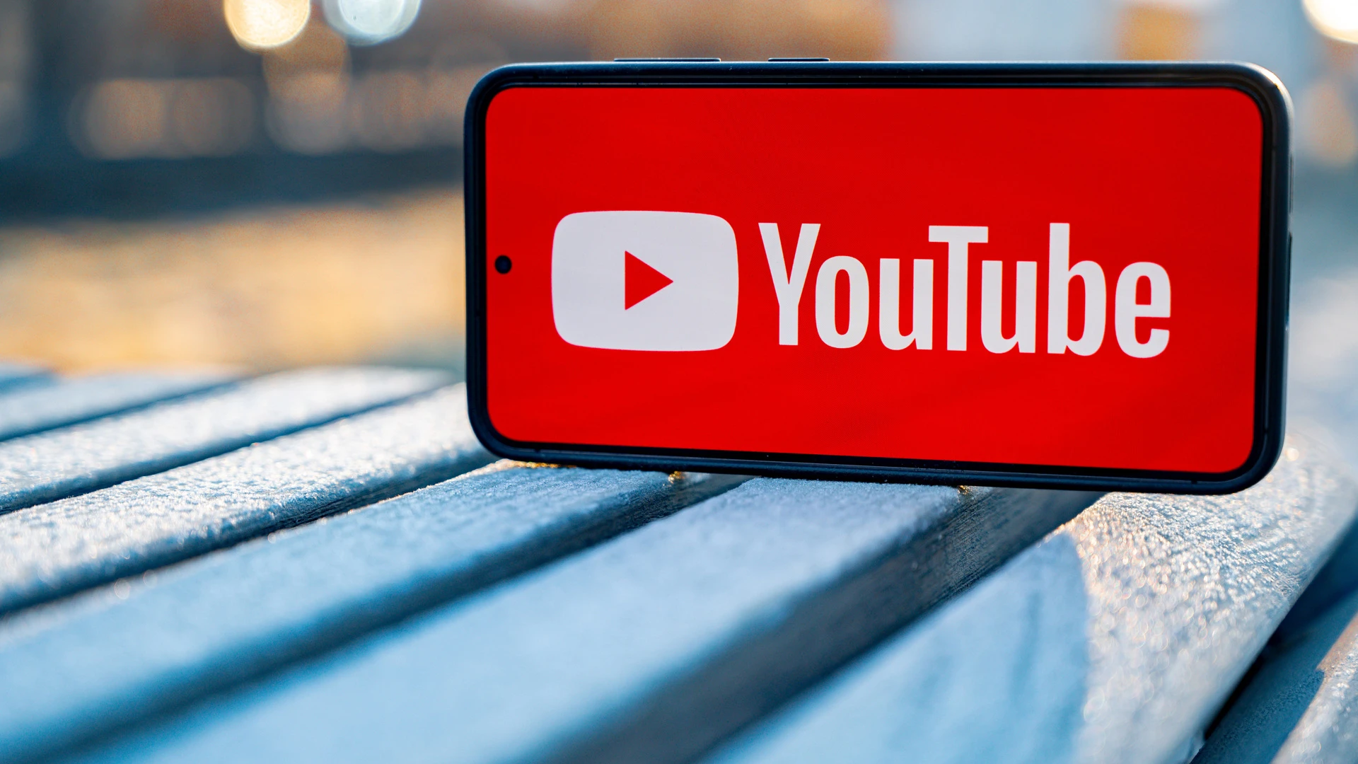 Mediascope: YouTube audience in Russia has almost halved since the slowdown