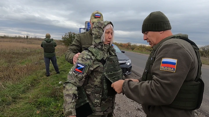 Вести. Иркутск 20 тонн гуманитарного груза из Иркутска доставили на Донбасс