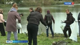 Студенты и педагоги Новгородского строительного колледжа провели  большую уборку  в микрорайоне "Северный"