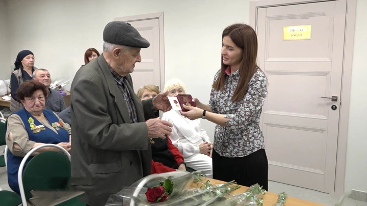 Drive. Participants of the Great Patriotic War in Vladikavkaz were awarded jubilee medals "80 years of Victory".