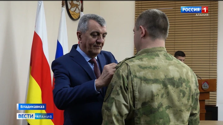 Вести. Алания Военнослужащим войск Росгвардии по Северной Осетии вручили государственные награды