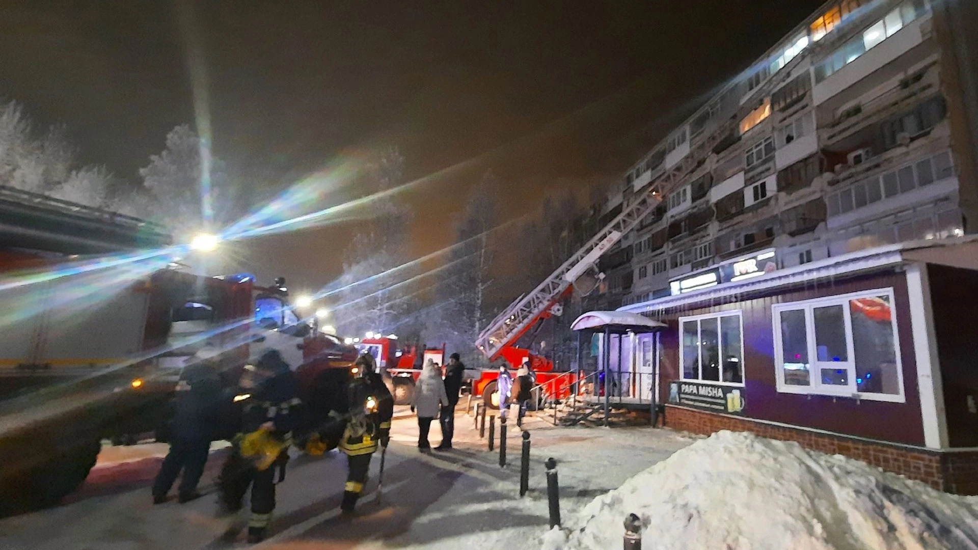 В Сыктывкаре произошел крупный пожар в жилом доме