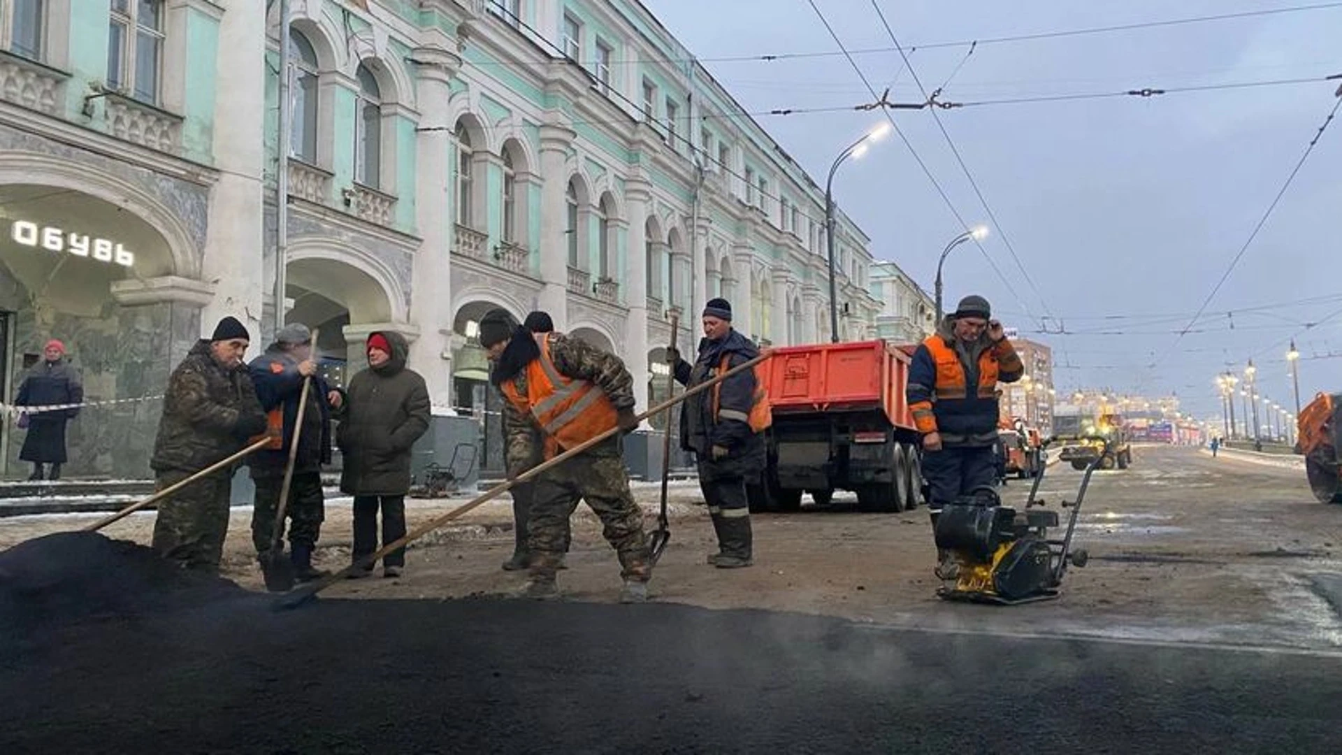 В Орле снова открывают движение по Красному мосту