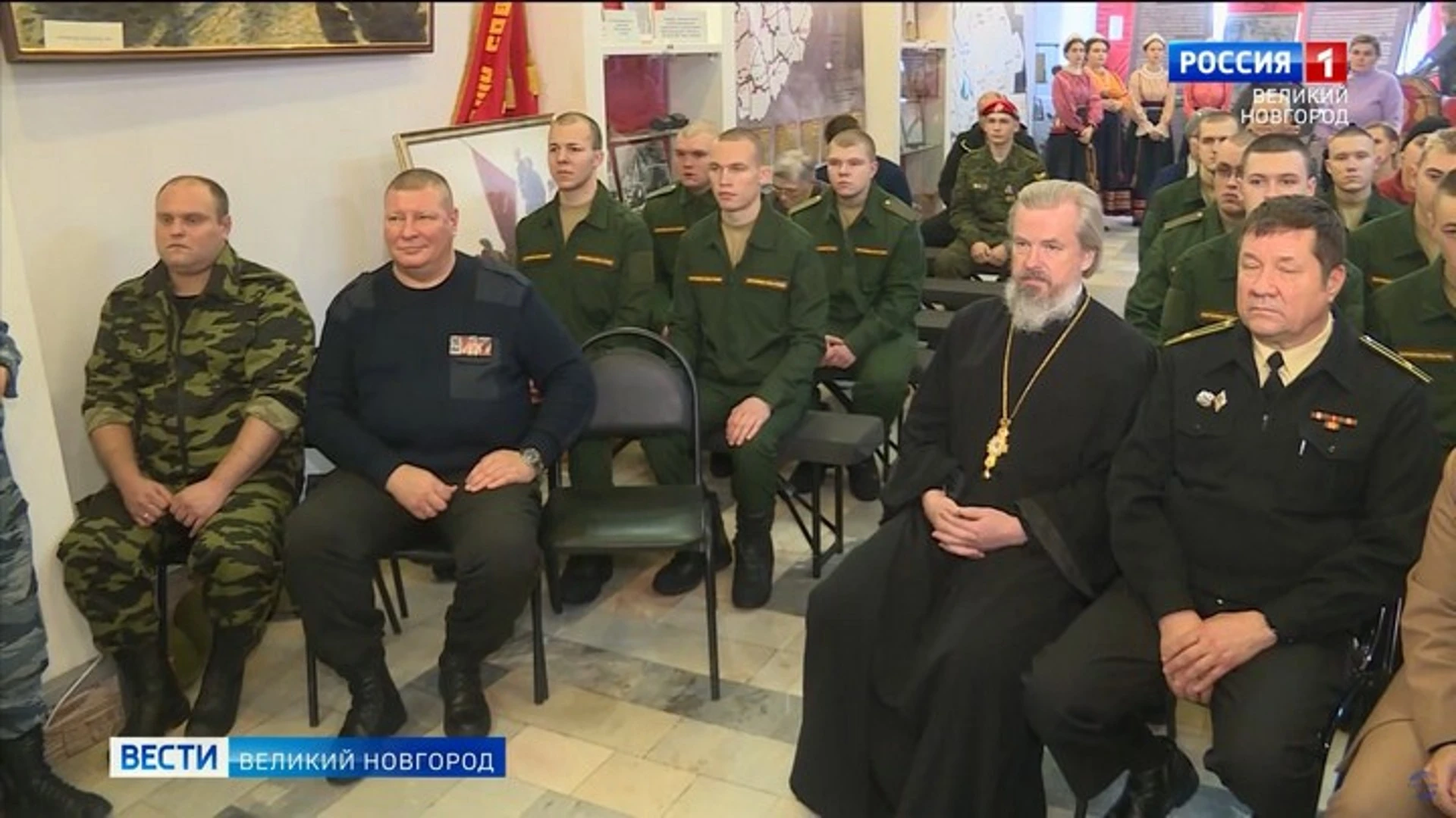 В Зале Воинской Славы Великого Новгорода торжественно проводили в армию призывников