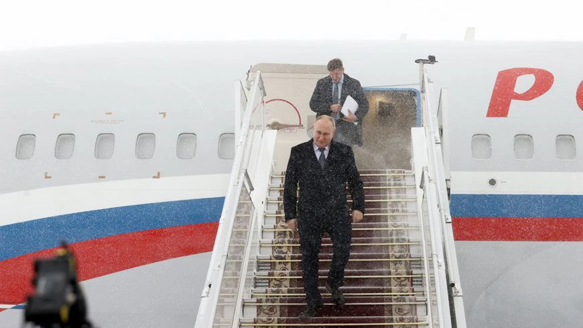 Путин без шапки прилетел на саммит ОДКБ без Армении