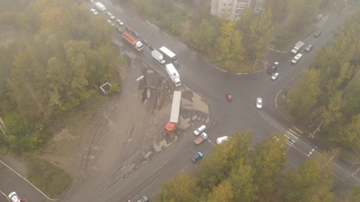 Вести. Ярославль В Ярославле водители жалуются на состояние перекрестка ЮЗОД и улицы Гагарина