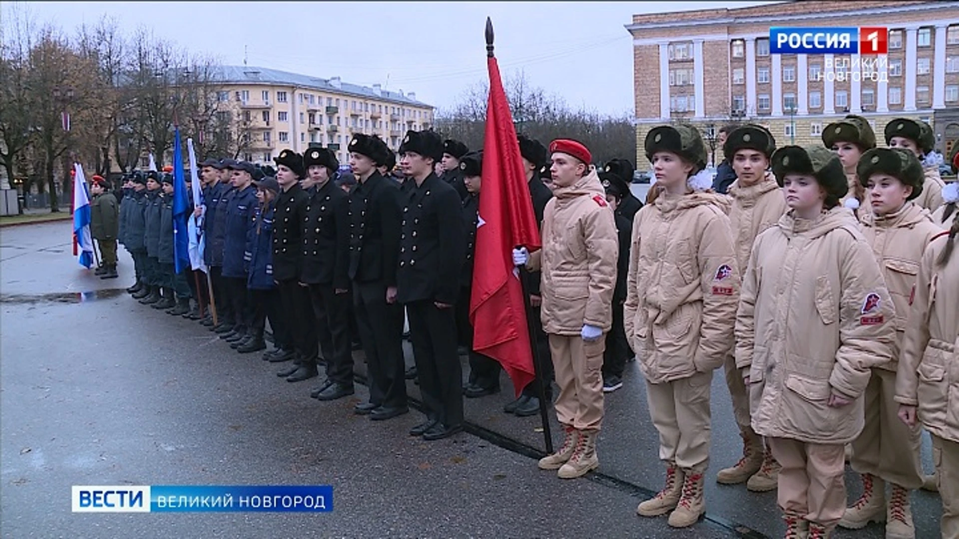 В Великом Новгороде прошел патриотический митинг в память о легендарном параде 1941 года