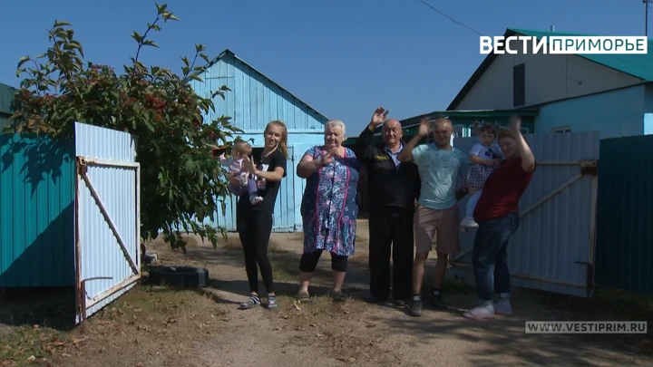 Вести. Приморье "Судьба – ждать": жительница Приморья проводила на службу сразу четырех членов семьи