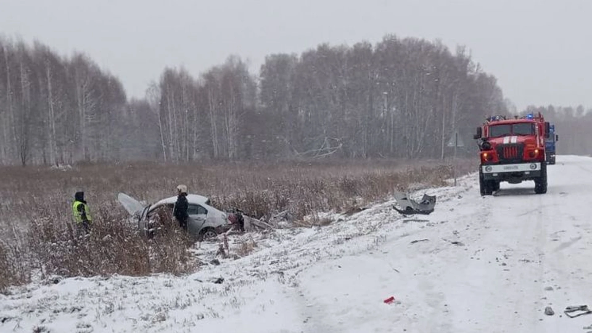 Под Новосибирском 45-летний водитель погиб в лобовом столкновении машин