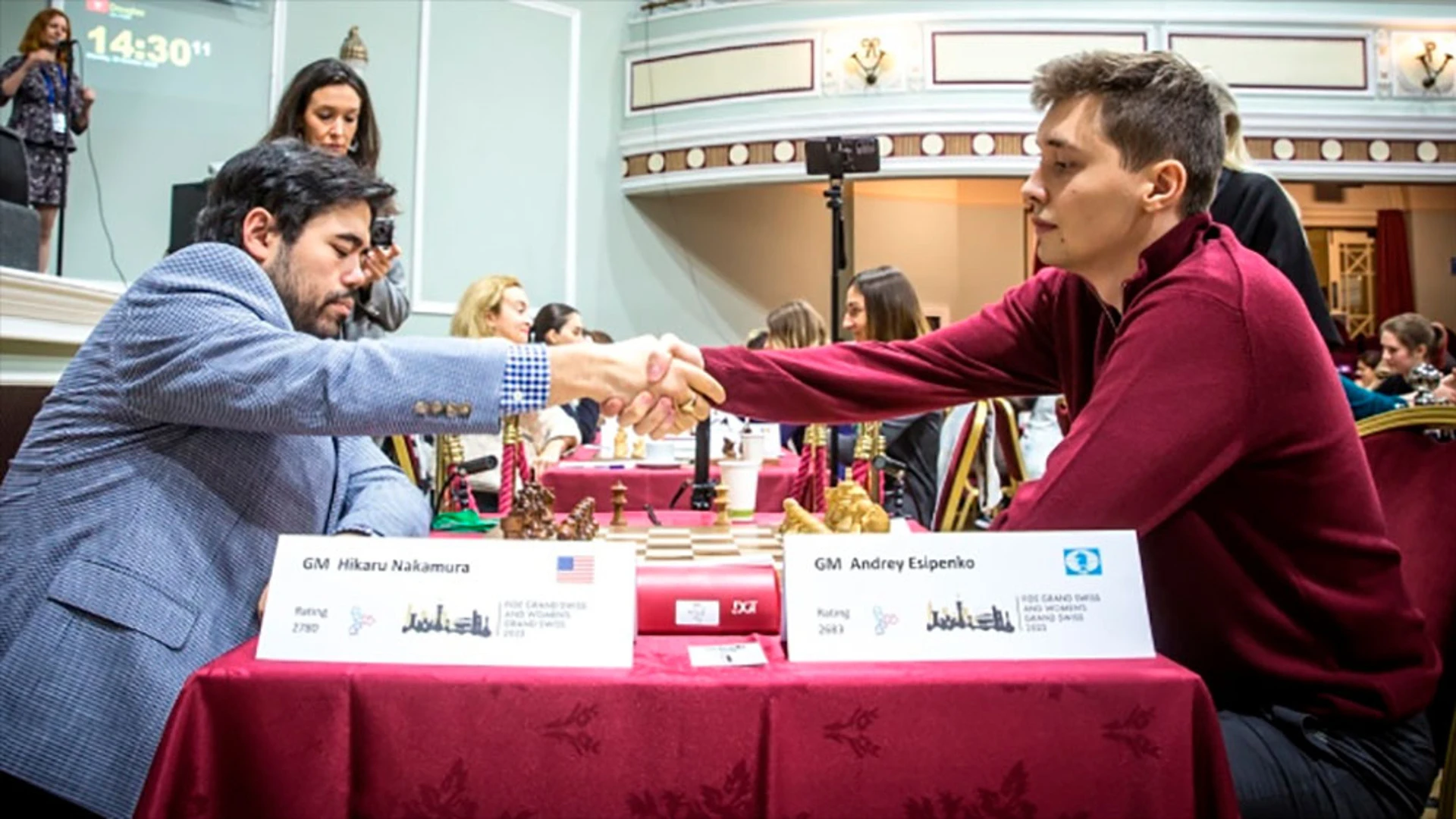 Андрей Есипенко среди лидеров шахматного FIDE Grand Swiss