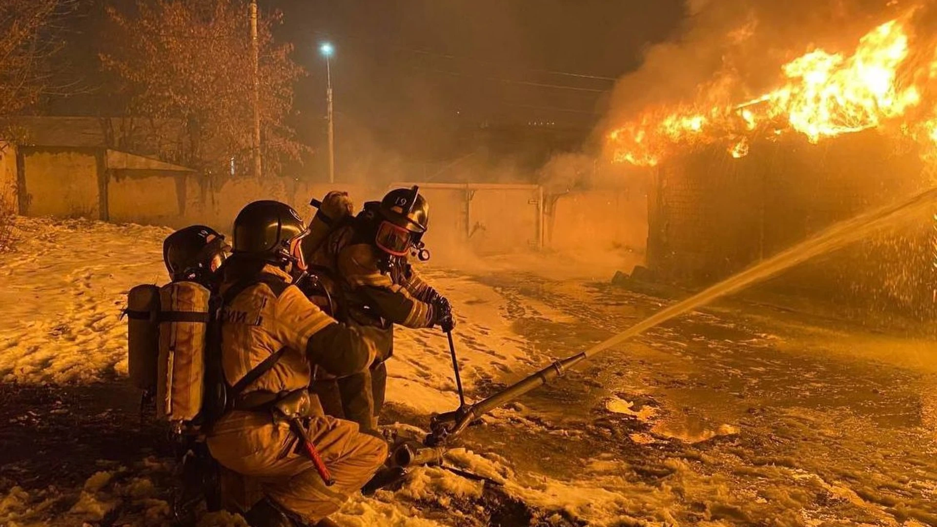 Открытое горение на складе в Ижевске ликвидировали в 23:53