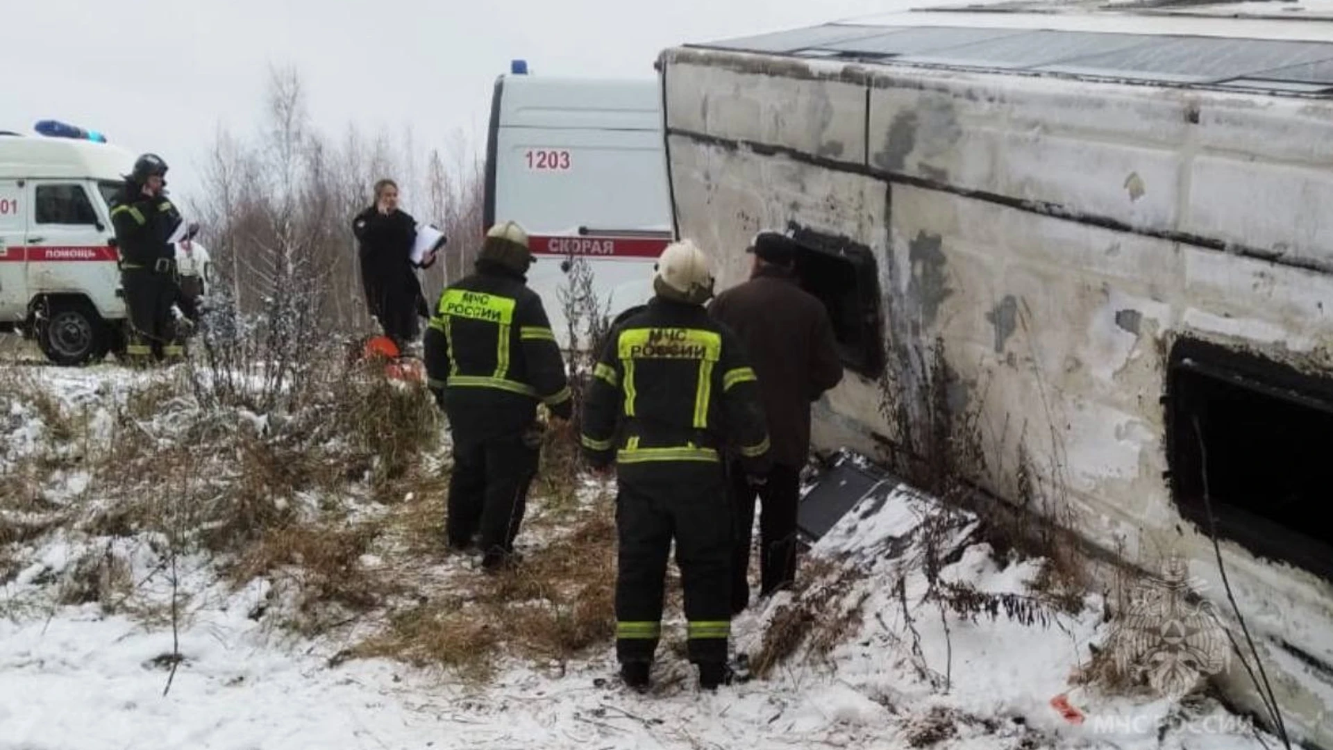 Шесть пассажиров пострадали в ДТП с междугородным автобусом