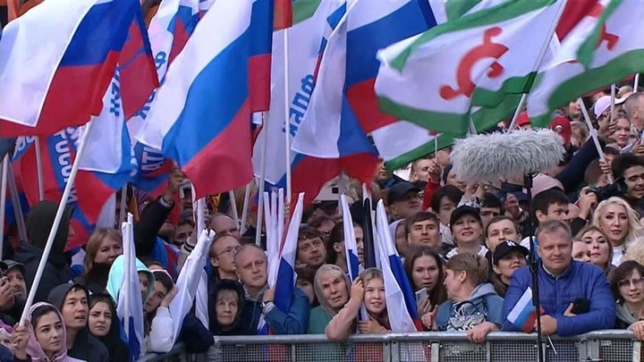 Новости Тысячи россиян собираются на митинги, чтобы поддержать референдумы