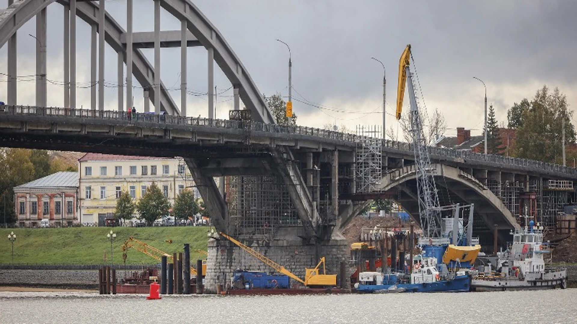 В Рыбинске начинается ремонт подводной части моста через Волгу