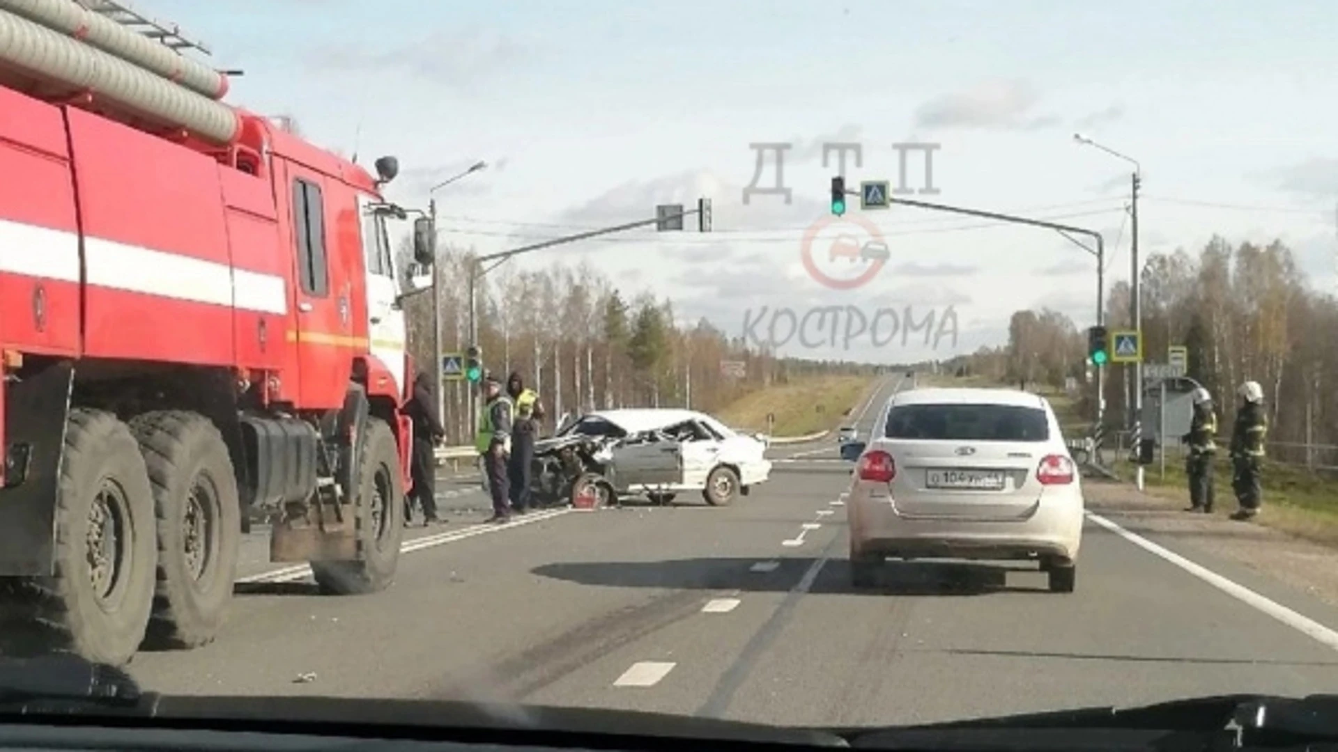 В районе вчерашнего смертельного ДТП на костромской трассе снова произошла авария