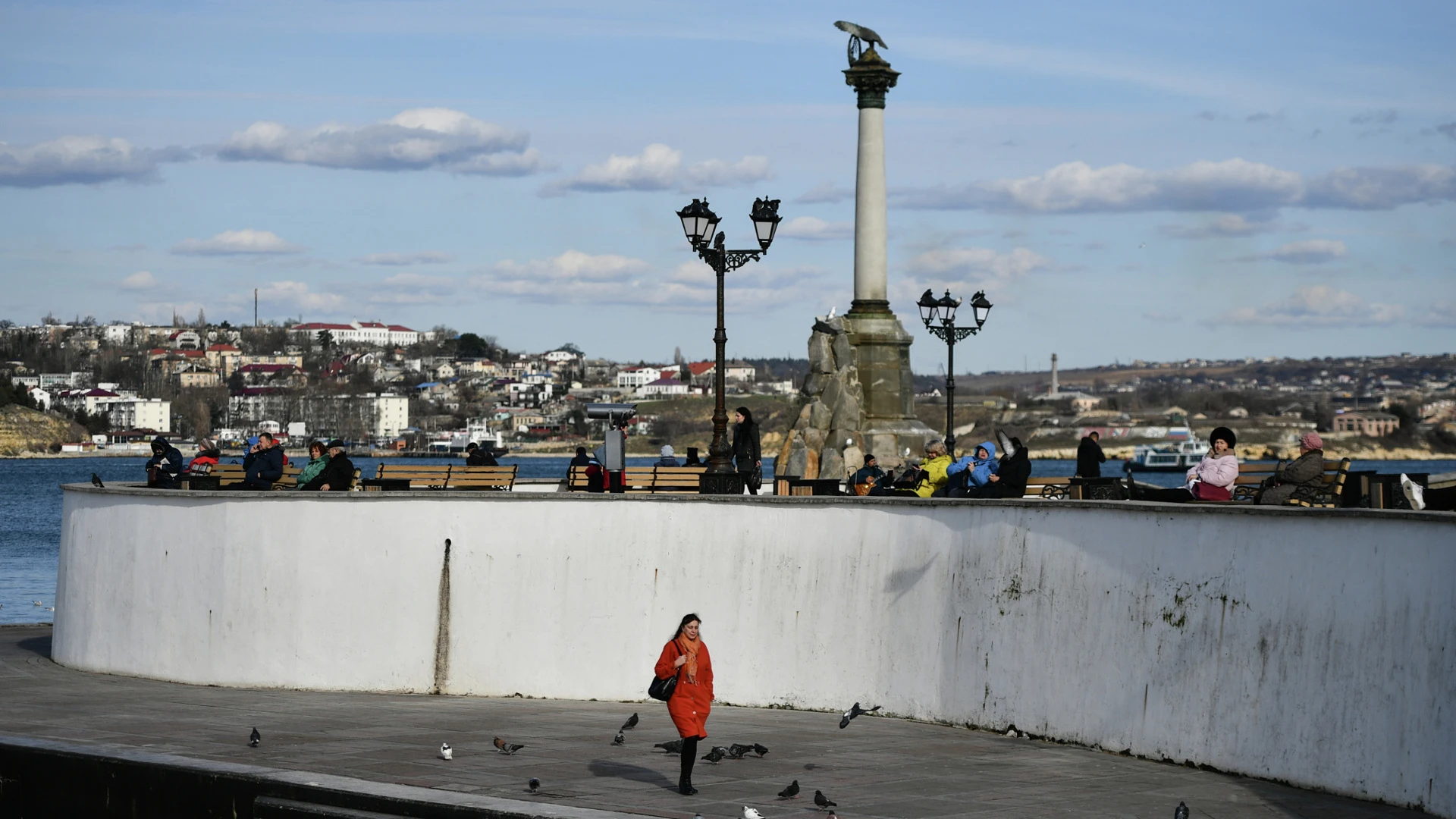 No dangerous items under the car at the building of the Legislative Assembly of Sevastopol was not found