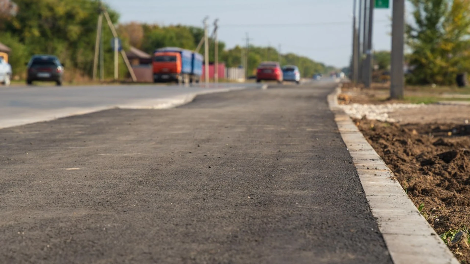 В районах области завершается строительство тротуаров