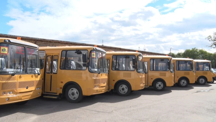 Вести – Амурская область 38 новых автобусов распределили по школам Приамурья