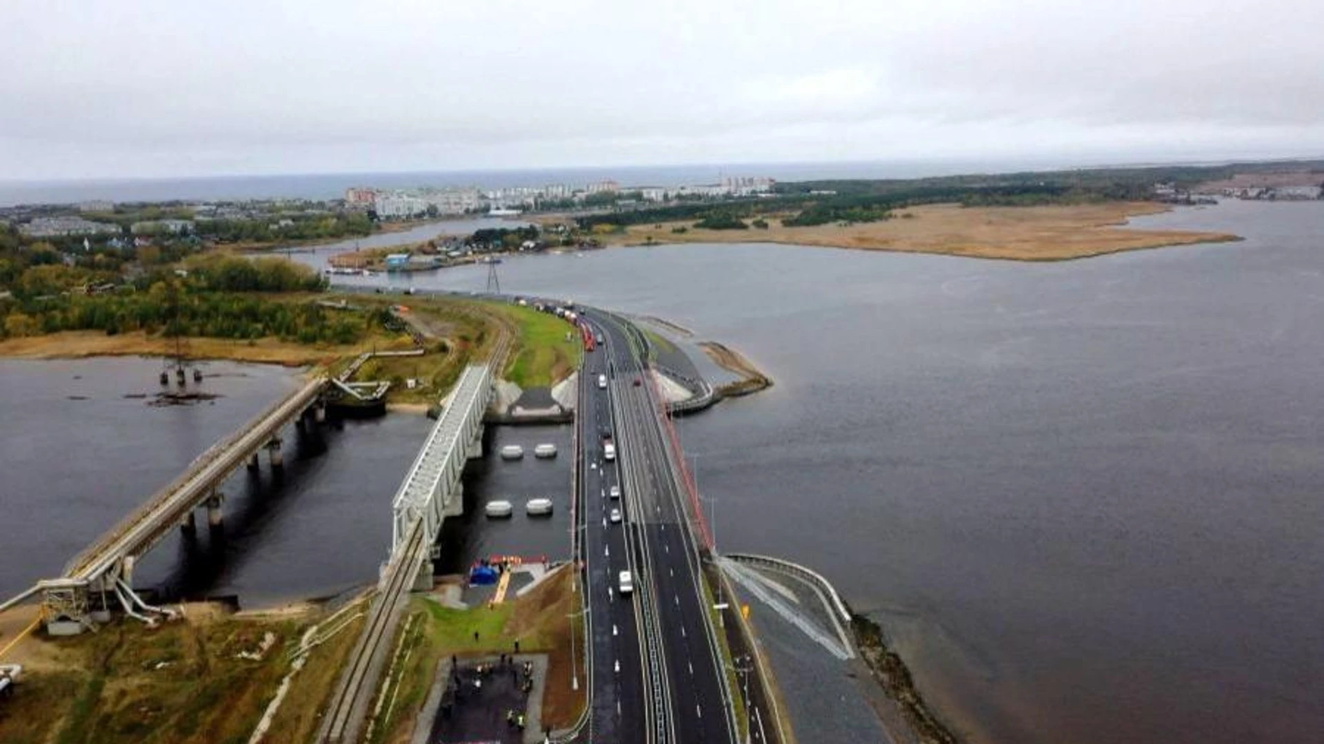 В Северодвинске открыли мост между городом и островом