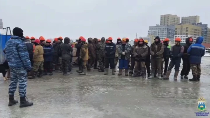 Drive. More than a hundred illegal migrants identified during a raid on Tyumen construction sites