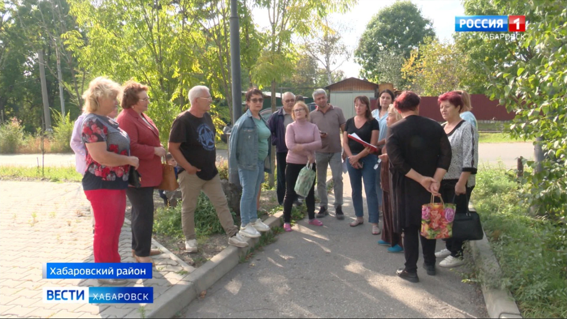 Жители Хабаровского района пожаловались на проблемы с вывозом мусора