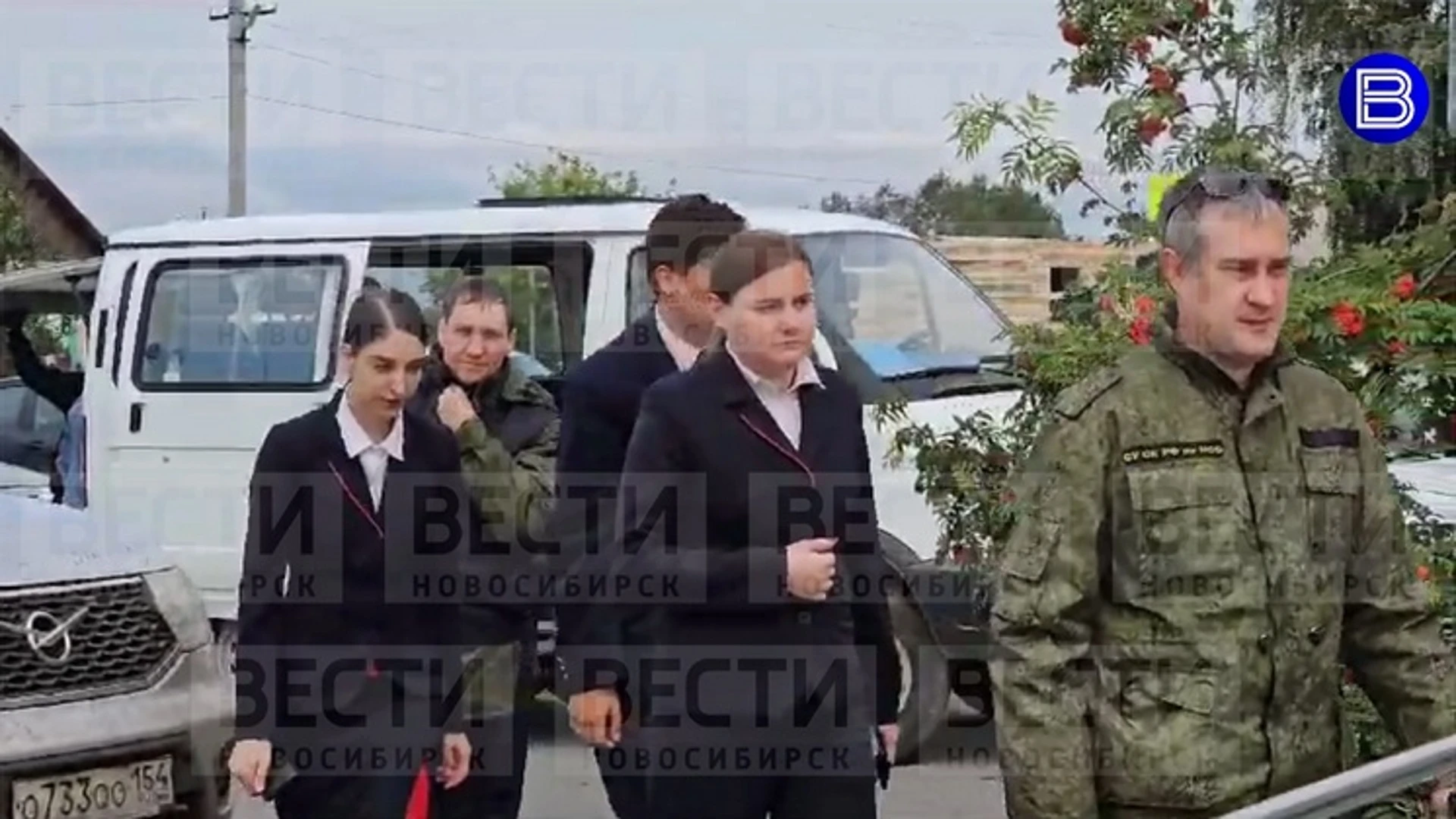 Экипаж аварийно севшего самолета доставили в село Убинское Новосибирской области