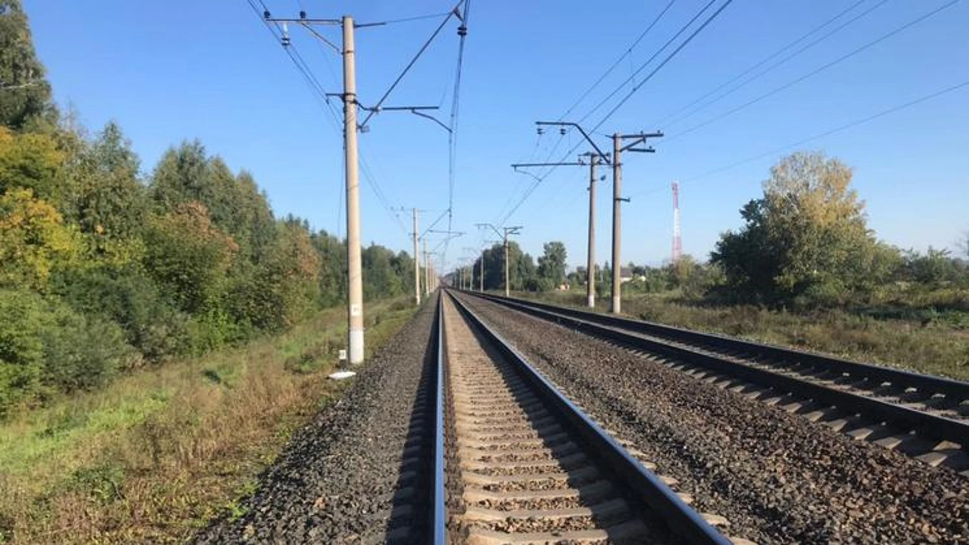 Под Новосибирском двое человек пострадали под колесами поездов за сутки