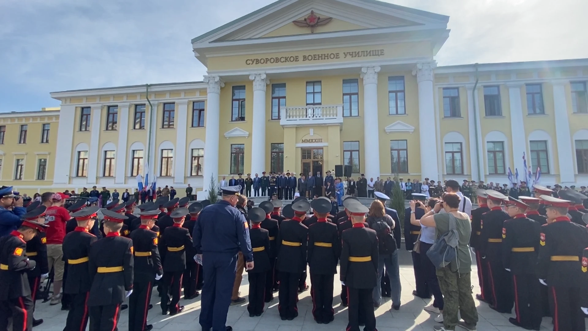 Первое в Сибирском федеральном округе суворовское военное училище открылось в Иркутске