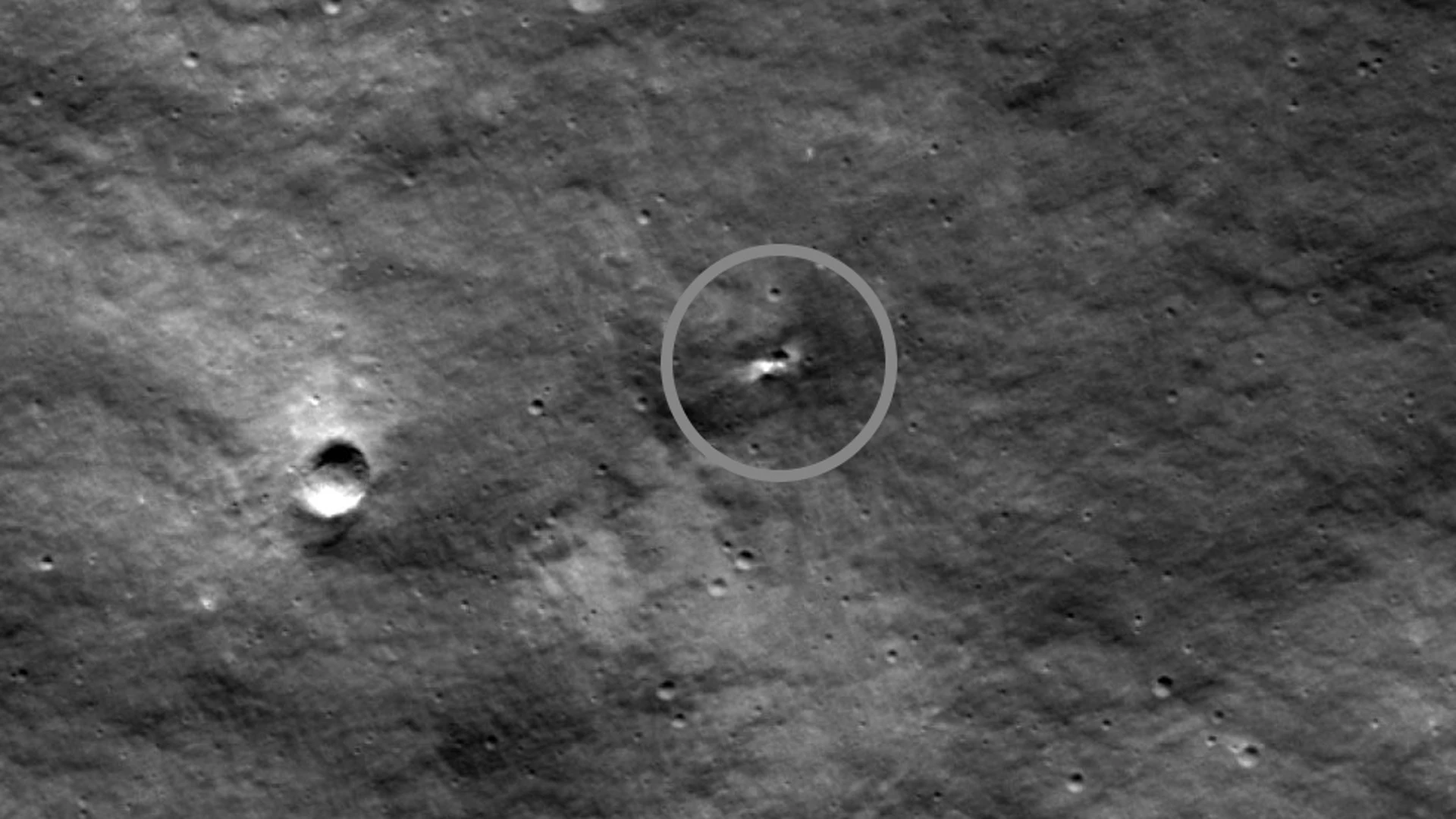 NASA разместило фотографию места крушения "Луны-25"