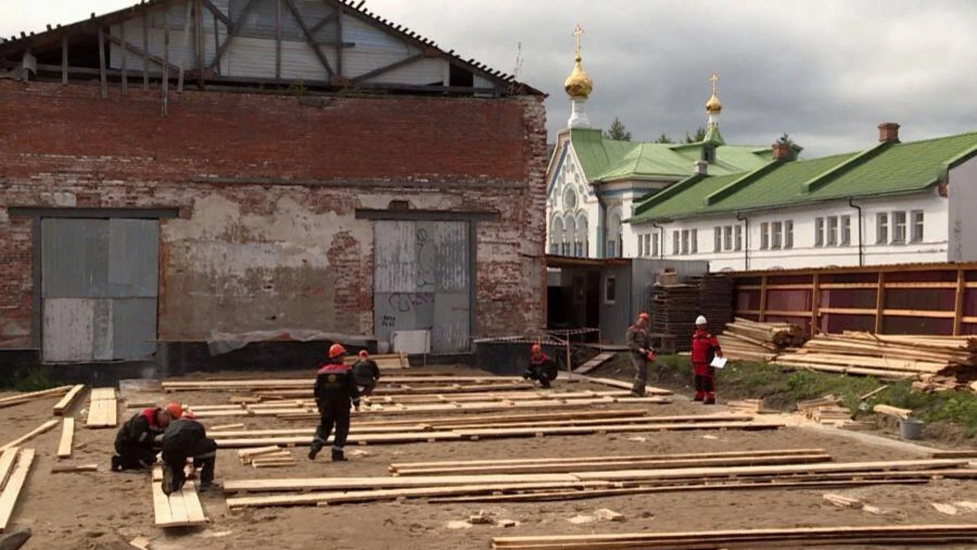 В Архангельске возобновили реставрацию кинотеатра "Север"