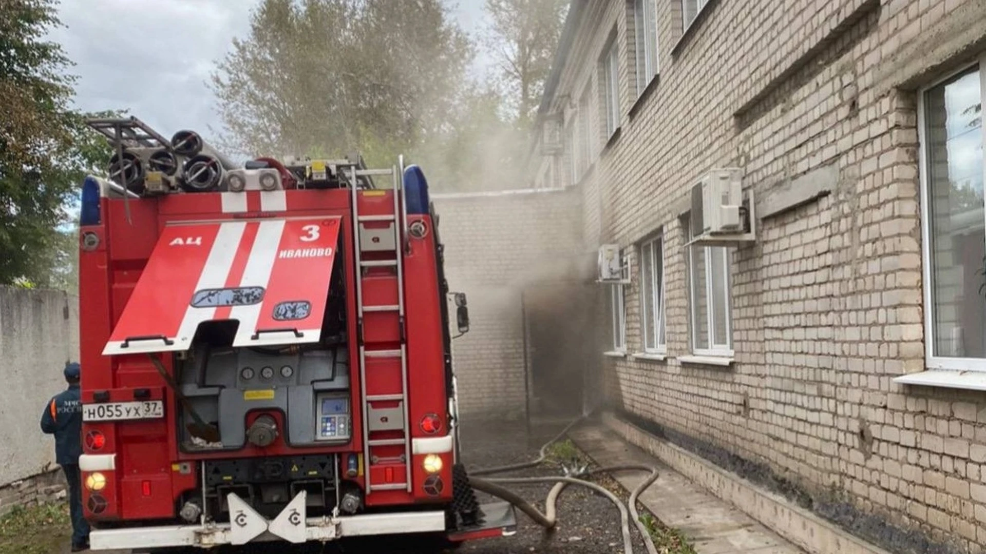 За сутки пожарные в Ивановской области 11 раз выезжали на тушение возгораний