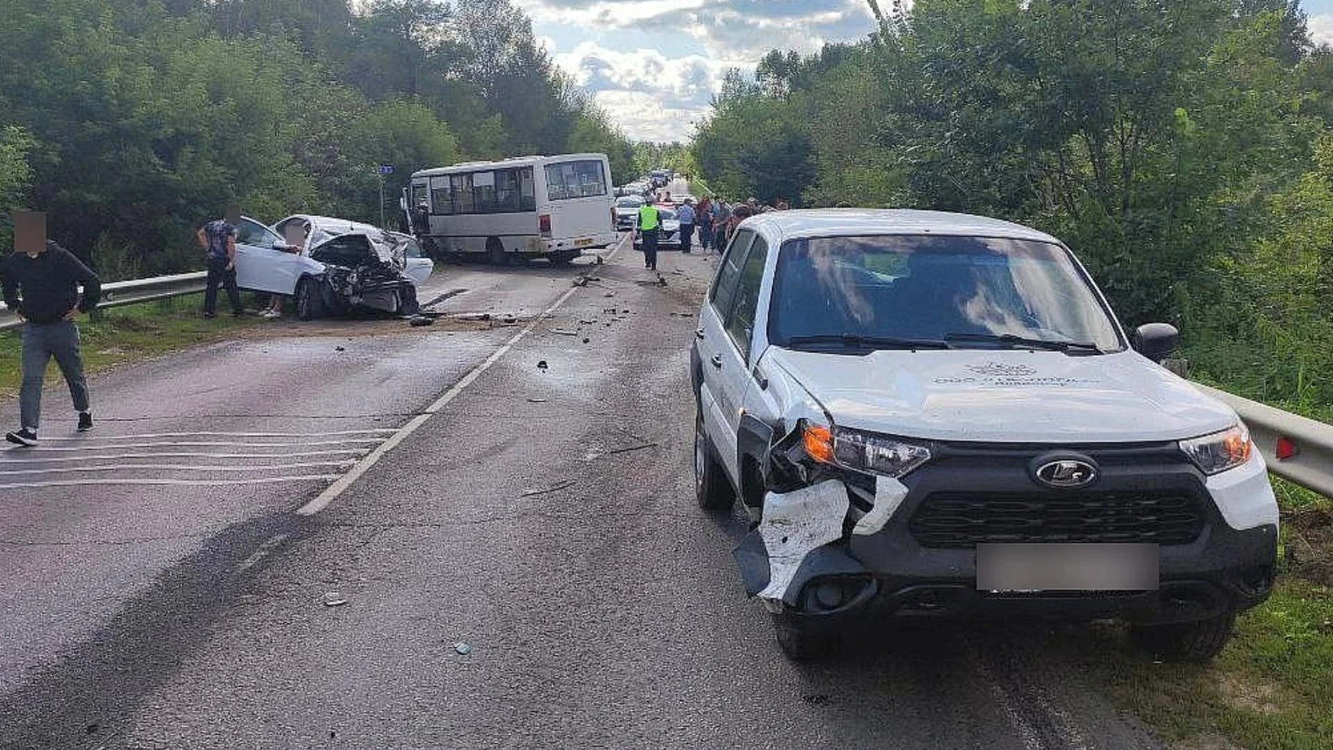 Десять пассажиров пострадали в ДТП с автобусом во Владимирской области