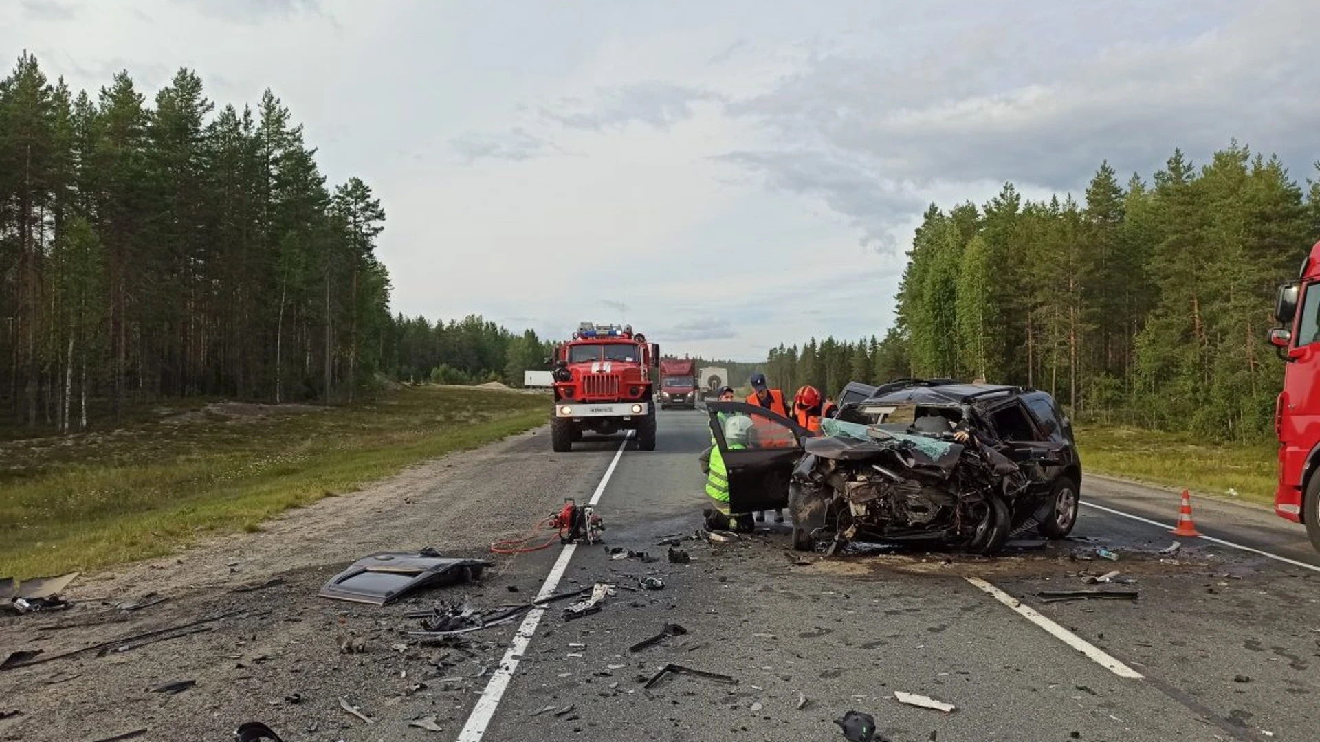 На трассе "Кола" в Карелии погибли три человека