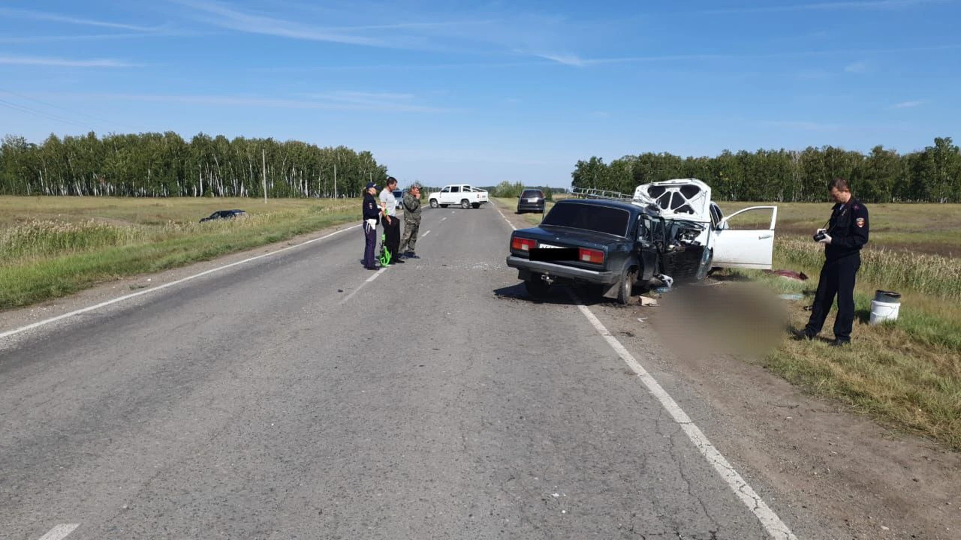 Три человека погибли в лобовой аварии в Новосибирской области