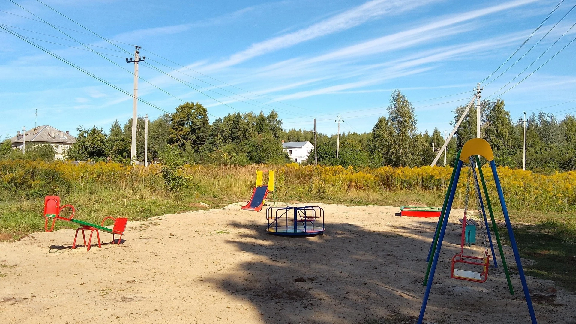 В Пучежском районе у жителей в ТОС "Северный" появилась новая детская площадка