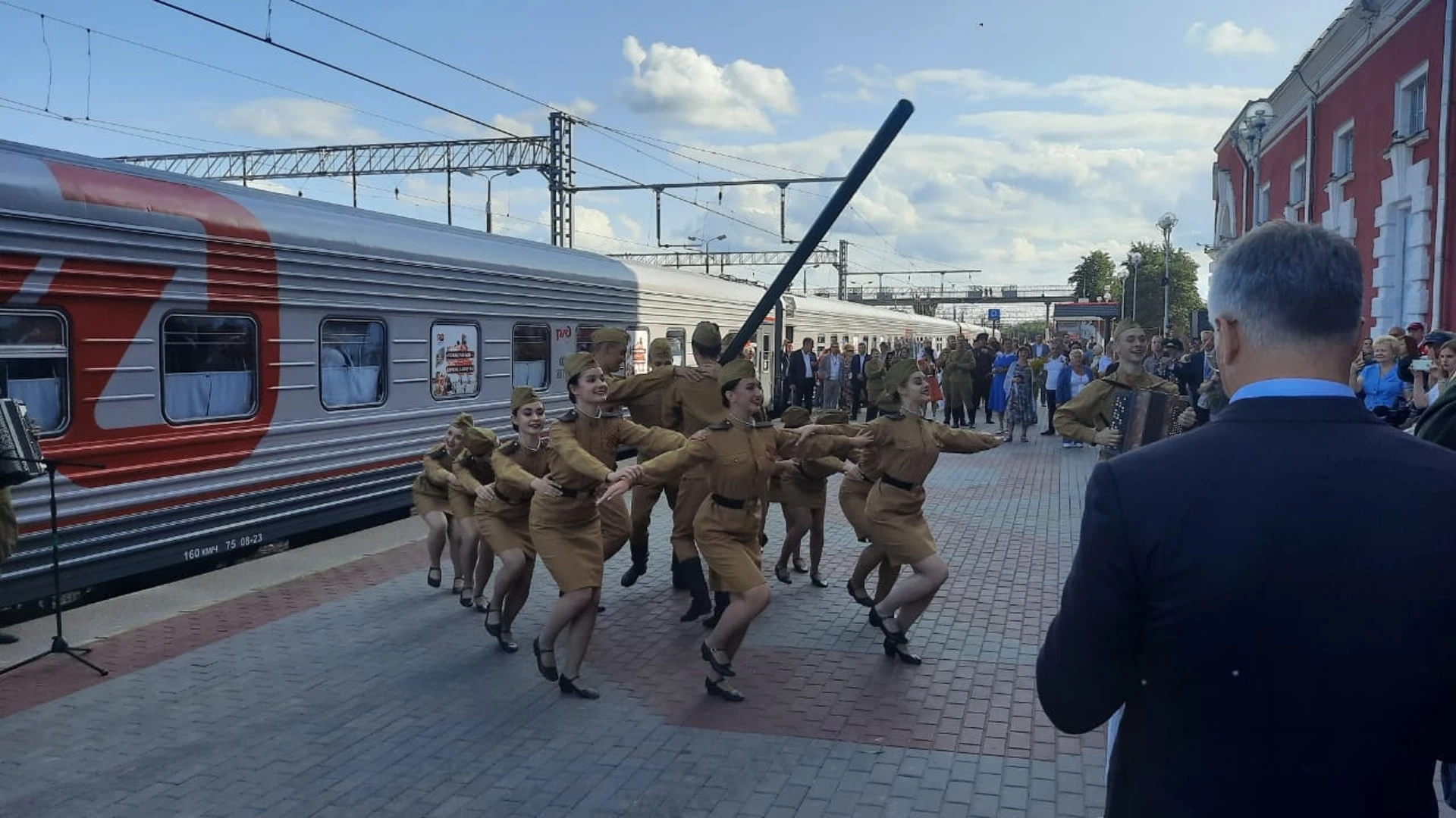 Делегация от Ивановской области приняла участие в торжествах по случаю 80-летия окончания Курской битвы