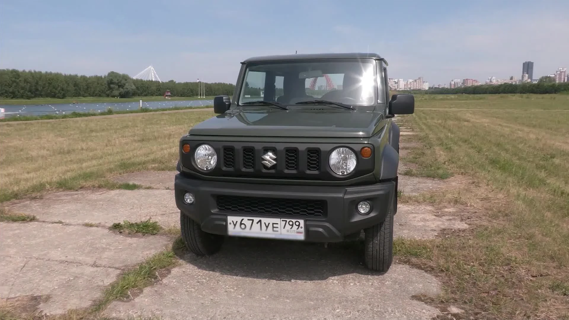 Миниатюрность во всем: тест-драйв Suzuki Jimny MT